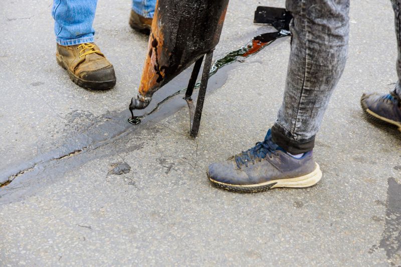 Crack Filling in Warm Months